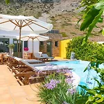 Margado Hotel 2*